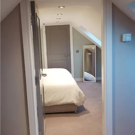 Basic, Warm, Cosy, Private Little