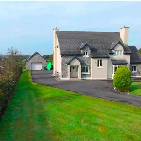 Basic, Warm, Cosy, Private Little Daire *