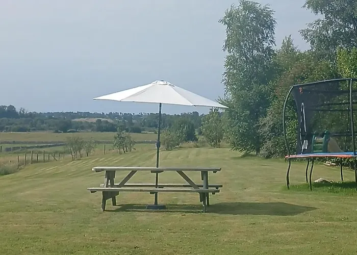 Basic, Warm, Cosy, Private Little